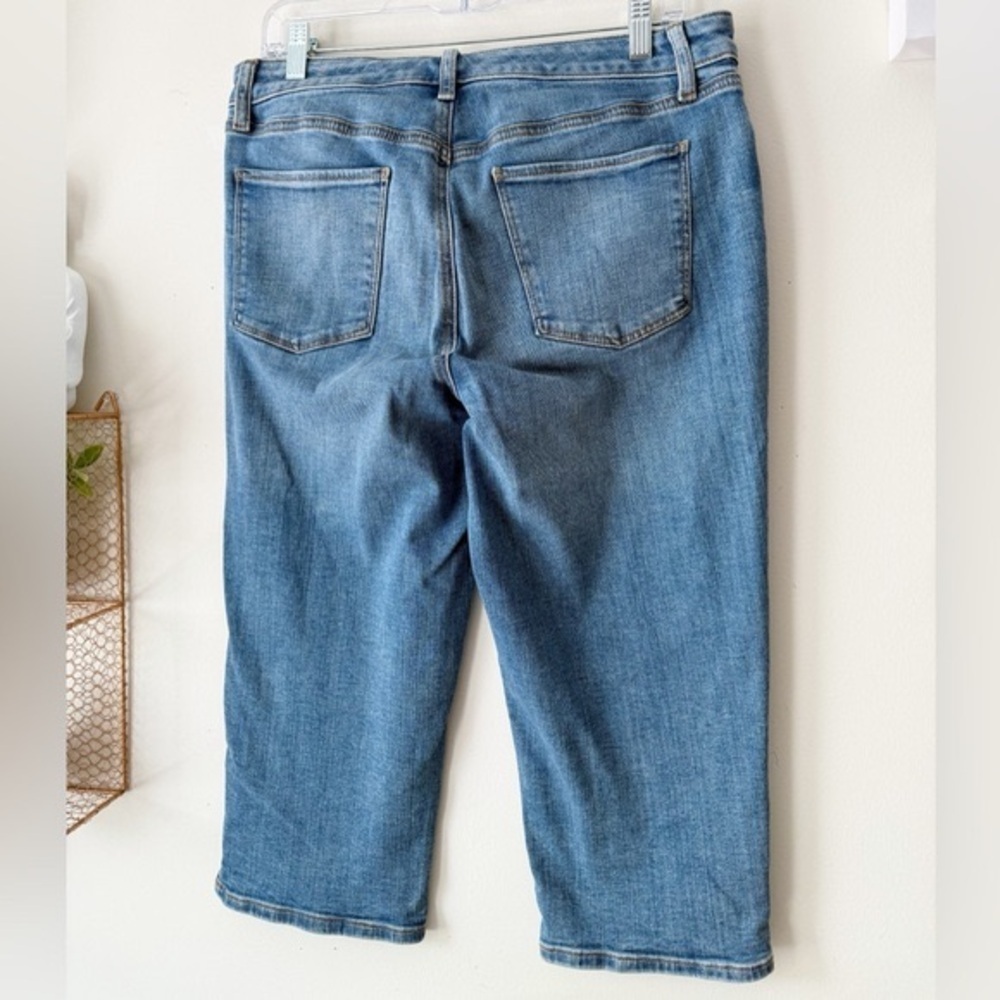 Talbots The Pedal Pusher Length Jeans High Rise Curvy Fit Blue Skye Wash Size 10 - Picture 7 of 14